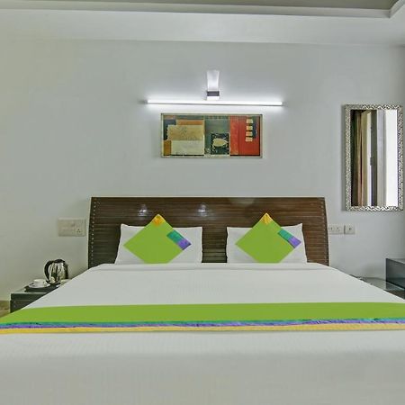 Hotel Dreamz Hospitality Gurgaon Exterior foto