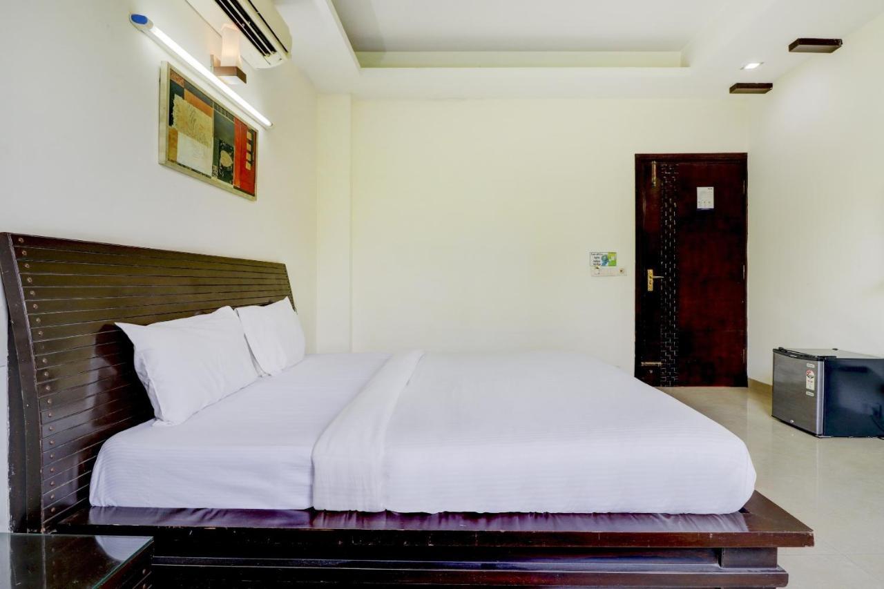 Hotel Dreamz Hospitality Gurgaon Exterior foto