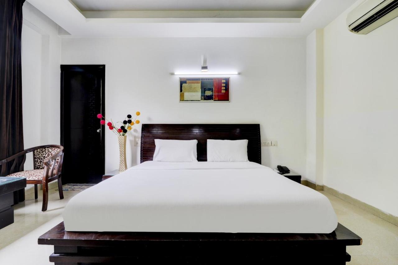 Hotel Dreamz Hospitality Gurgaon Exterior foto