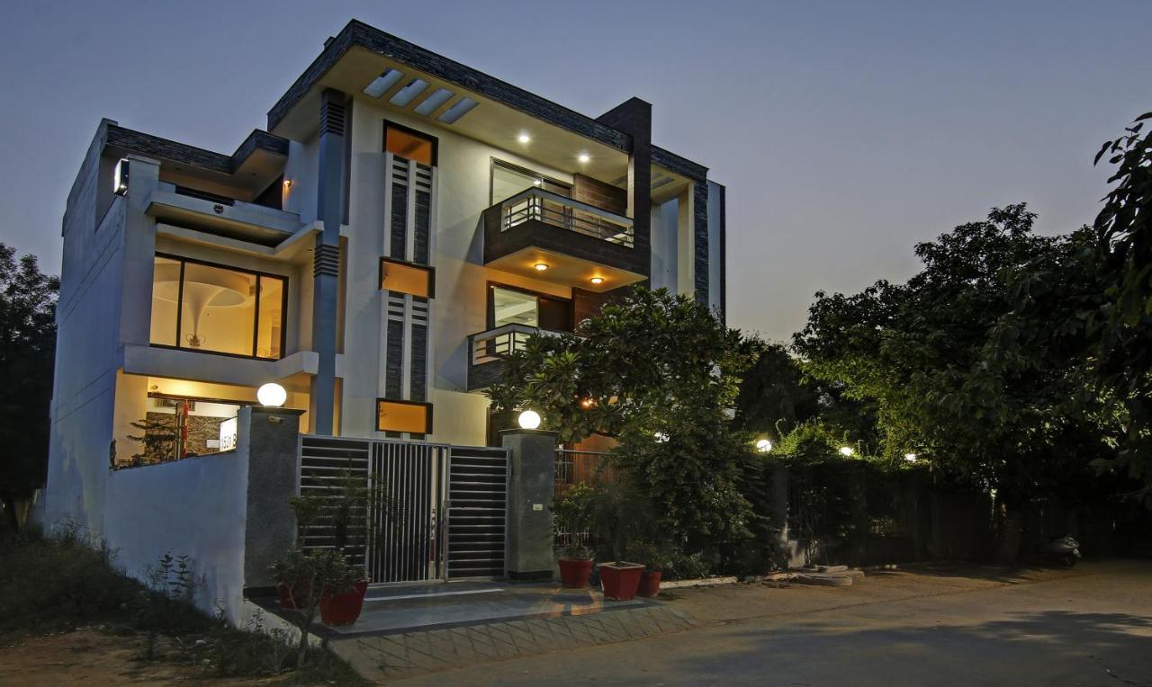 Hotel Dreamz Hospitality Gurgaon Exterior foto