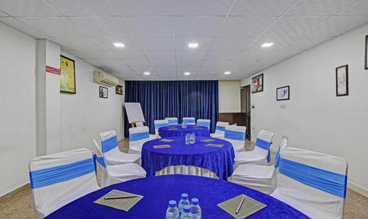 Hotel Dreamz Hospitality Gurgaon Exterior foto