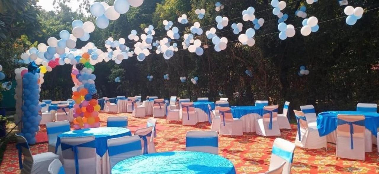 Hotel Dreamz Hospitality Gurgaon Exterior foto